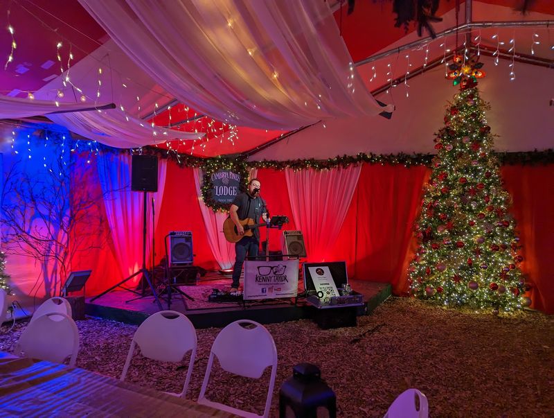 This German-Inspired California Christmas Market Has 3 Million Twinkling Lights And Old-World Holiday Magic - Decor Hint Live Christmas Music Fills The Evening Air