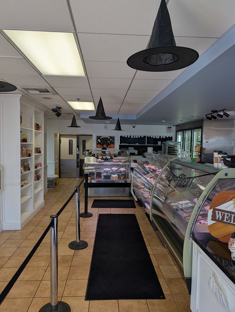 An Easy Bakery Stop In Burbank