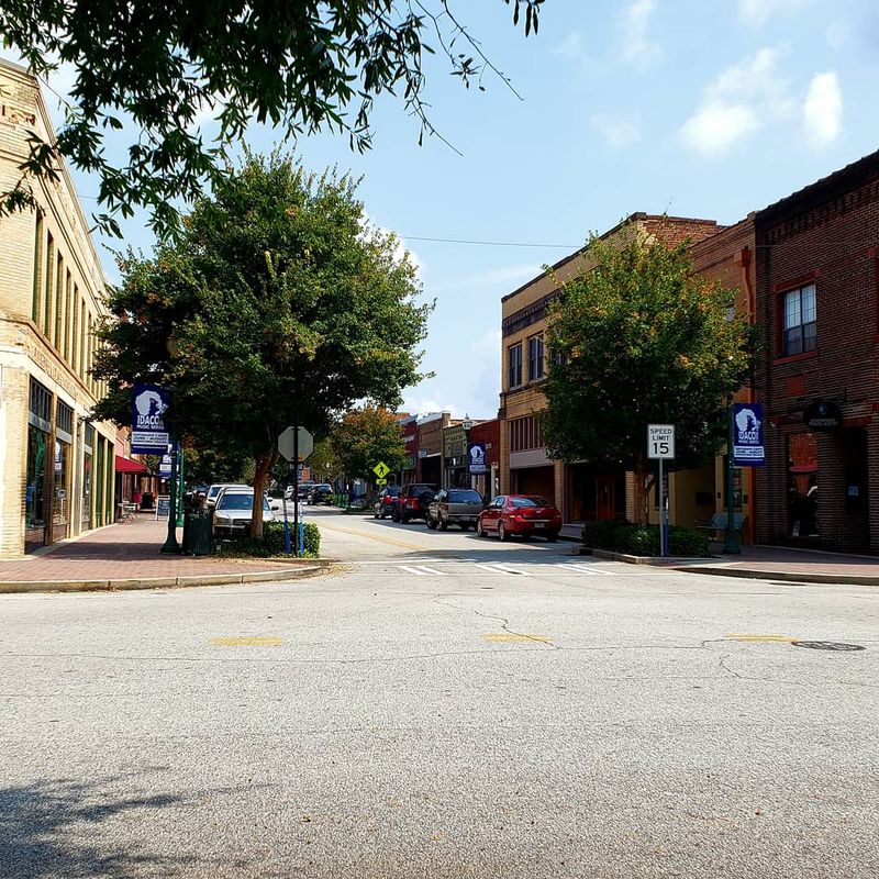 Downtown Charm With Real History