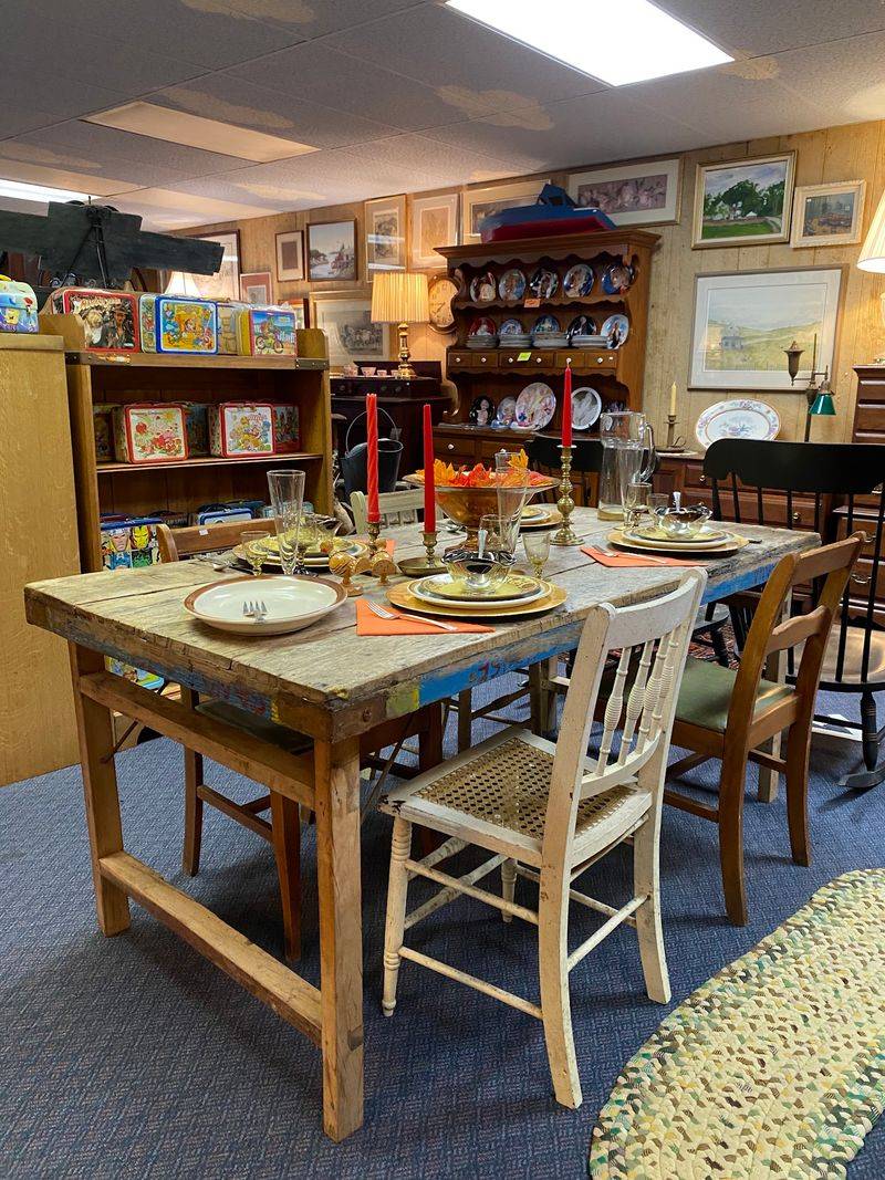 9 Secret Antique Thrift Shops In Connecticut That Most Visitors Miss - Decor Hint Past To Present, Niantic