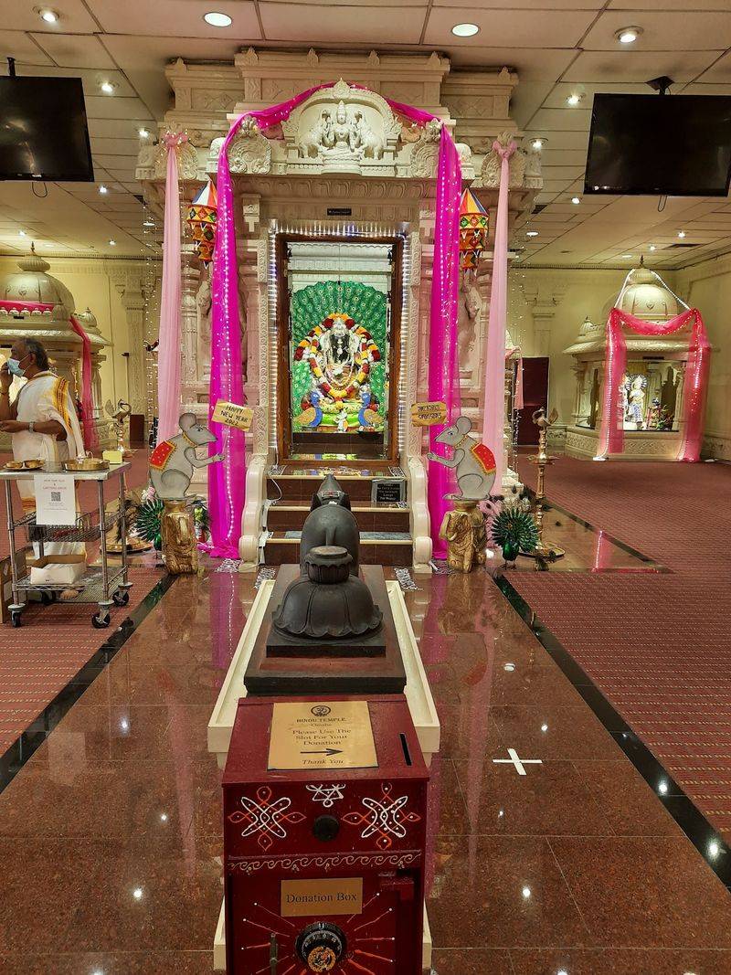 A 2.5-Ton Ganesha Holds Center Stage