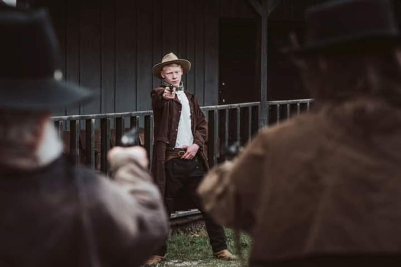 High Noon, Every Hour