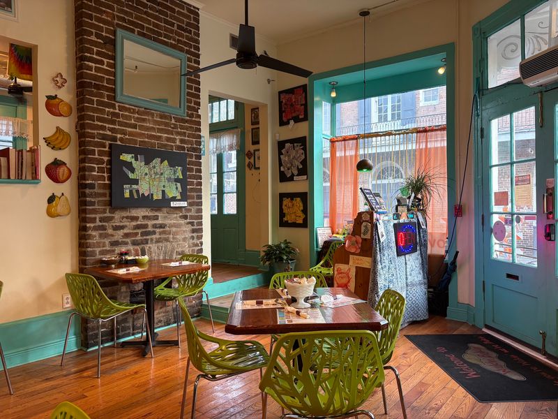 10 Secret Breakfast Spots In New Orleans, Louisiana That Most Visitors Overlook - Decor Hint Wakin' Bakin'
