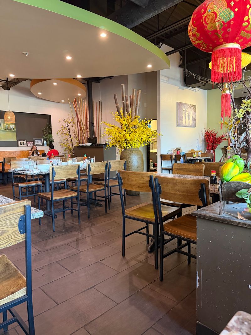 Lincoln's Airy Pho Stop Off North 26th Street