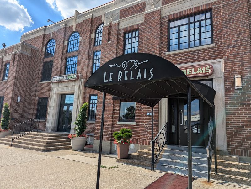Le Relais