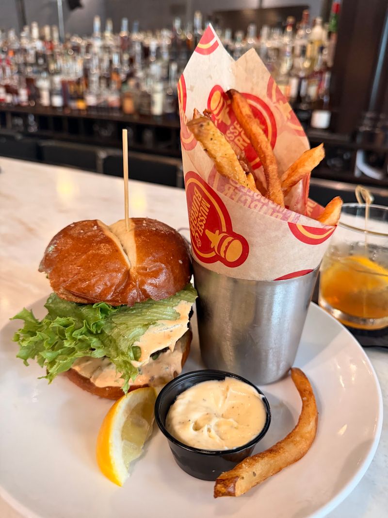 We Ranked The Best Burgers In Kentucky And These 10 Places Made The Final Cut - Decor Hint Mussel & Burger Bar