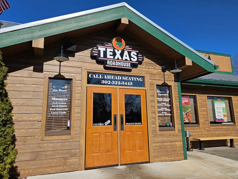 Texas Roadhouse, Bear
