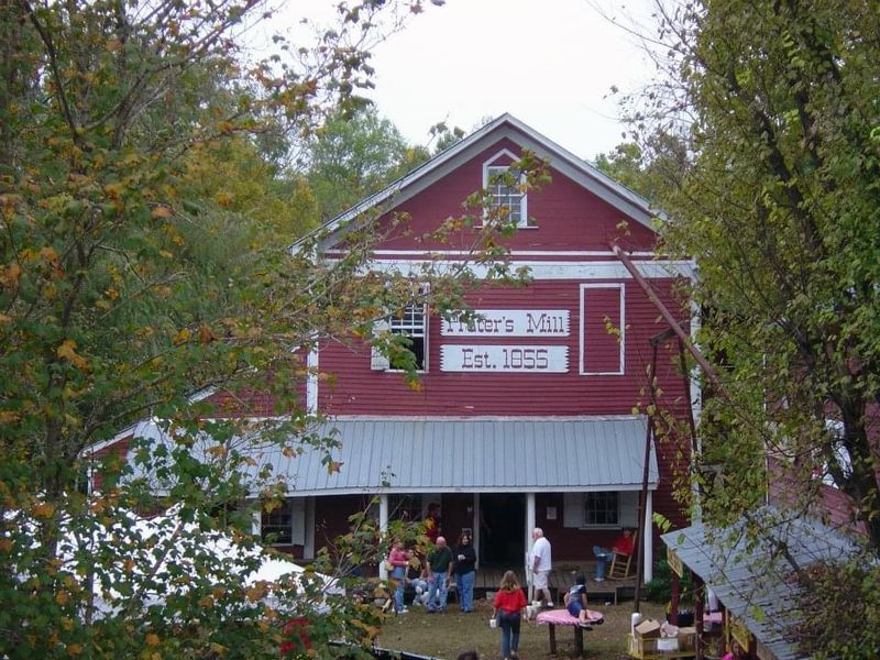 This Georgia Country Fair Fills A Historic Mill With Handmade Crafts And Fall Favorites - Decor Hint Warm Cornbread That Tastes Like Home