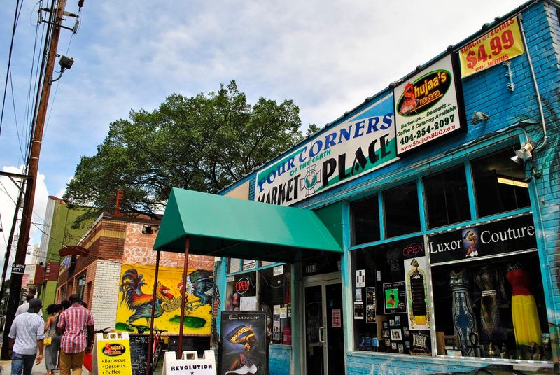 This Georgia Neighborhood Comes Alive With Traditional Dancing, Music, And A Free Cultural Festival This November - Decor Hint Let A Muscogee Elder's Flute Music Slow Your Whole Day Down