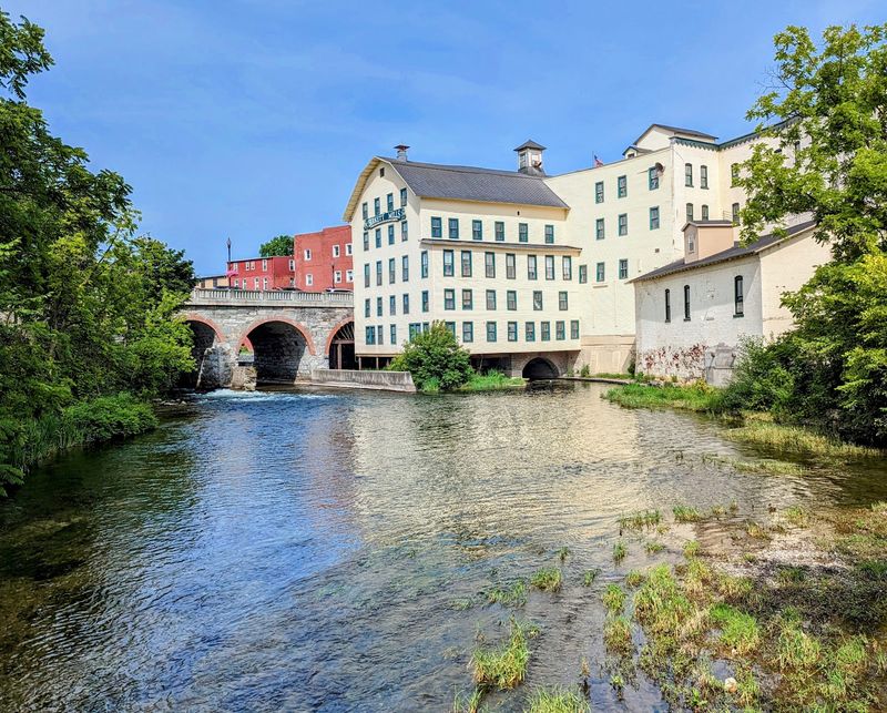 10 Small New York Towns Where Your Weekend Budget Can Stretch Surprisingly Far - Decor Hint Penn Yan