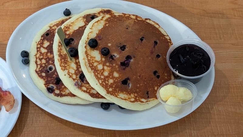Stacks On Route 66, Glendora: Pancakes Piled Sky High