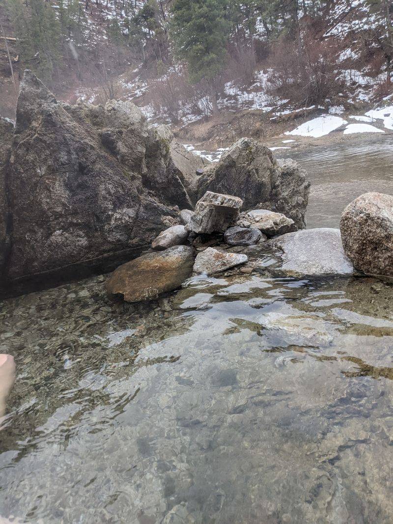 8 Idaho Hot Springs Where You Soak While Snow Piles Up On The Rocks Around You - Decor Hint Pine Flat Hot Springs