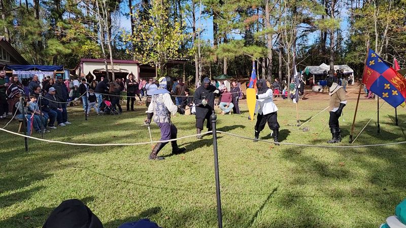 This Louisiana Fall Festival Turns The Countryside Into A 16th-Century Village Filled With Merchants - Decor Hint Bring A Bag, Because The Merchant Row Is Full Of Surprises
