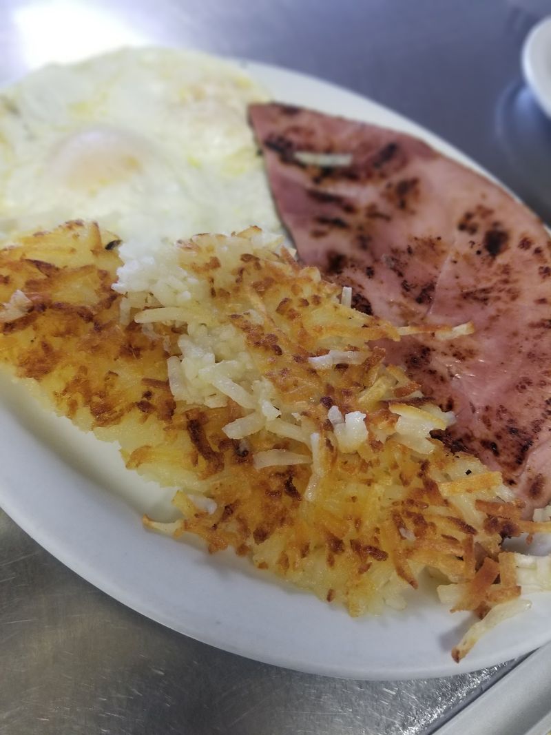 A Hometown Cafe Worth Planning A Morning Around