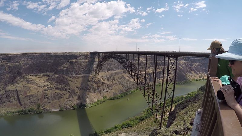 Rim Trails And Canyon Overlooks