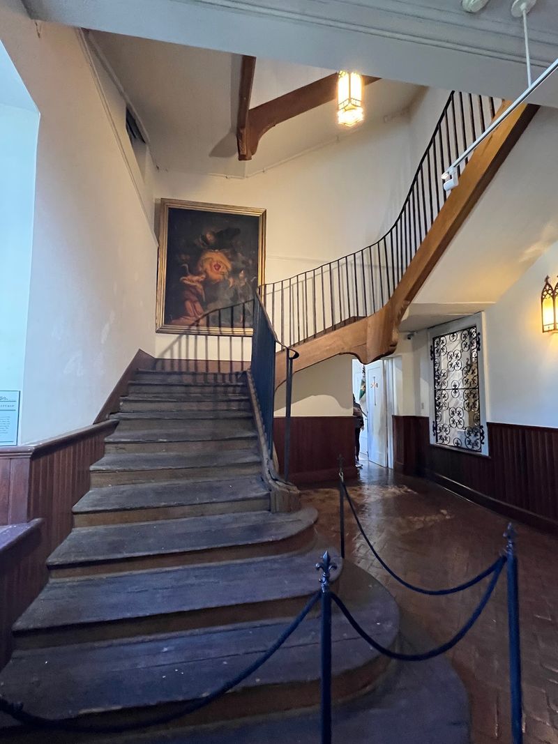 This Historic New Orleans Convent Is Still Linked To One Of Louisiana’s Strangest Vampire Legends - Decor Hint French Colonial Design Done Right