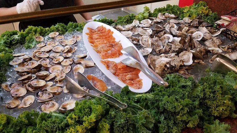 Once You Crack Into Its All-You-Can-Eat Lobster, This Orlando Buffet On International Drive Ruins Every Other Seafood Night - Decor Hint Snow Crab, Oysters, and a Sea of Sidekicks