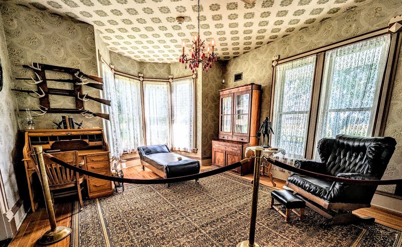 The Mansion Still Wears Its 1880s Best