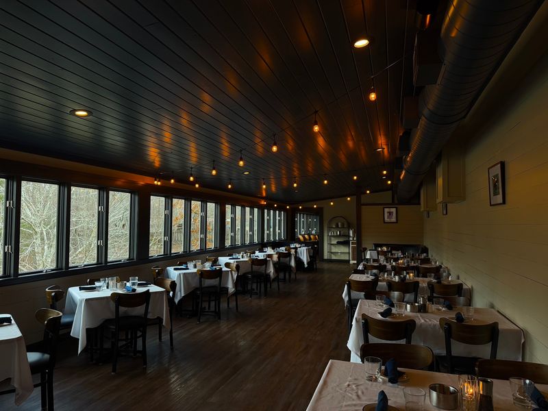 9 Surprisingly Affordable Georgia Restaurants With Gorgeous Mountain Views - Decor Hint Canyon Grill, Rising Fawn