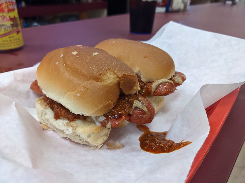 10 Pennsylvania Hot Dog Stands That Have Been Grilling The Same Way For Generations - Decor Hint Coney Island Lunch