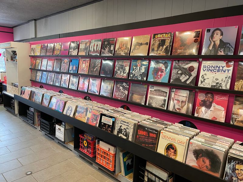 Noise & Toys, Alpena