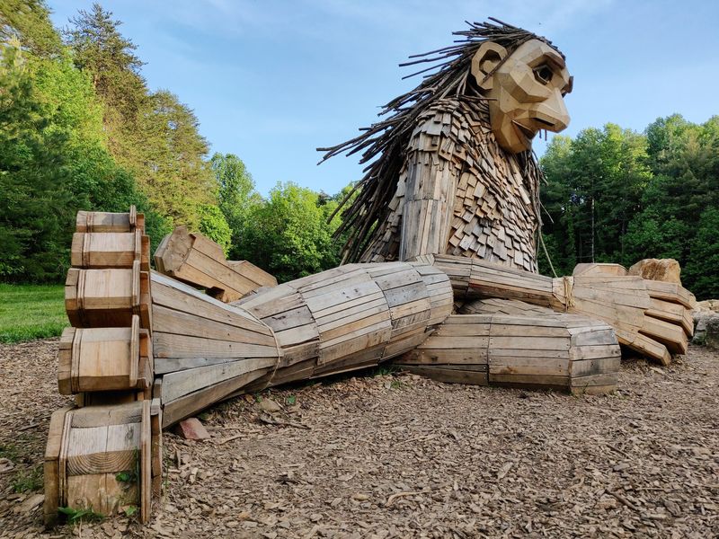 Good Luck Spotting All Three Forest Giants Without Grinning