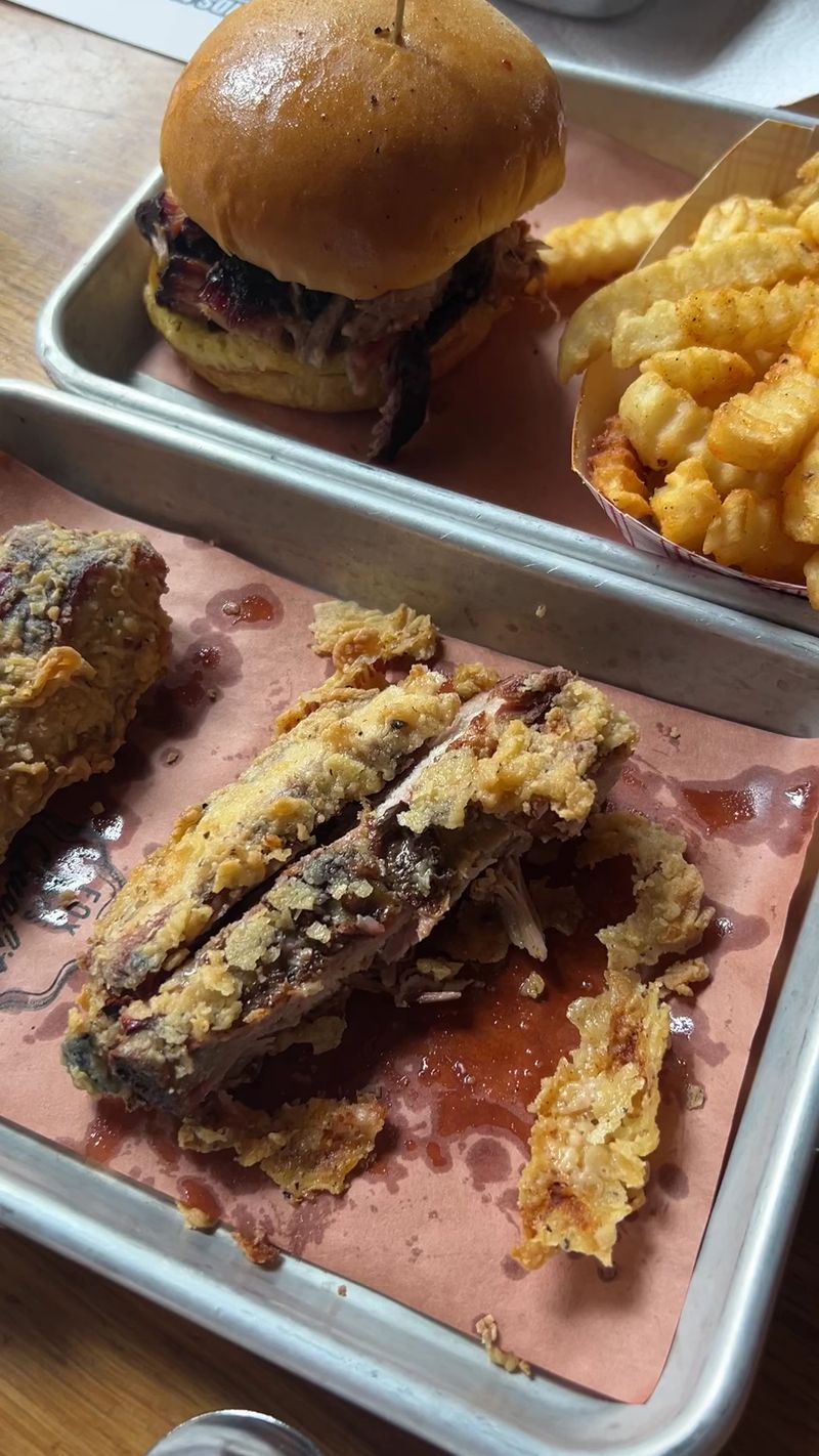 You Won't Believe How Affordable The Smoked Meat At This Georgia Restaurant Is - Decor Hint Fried Ribs Sound Wild Until You Try The Idea
