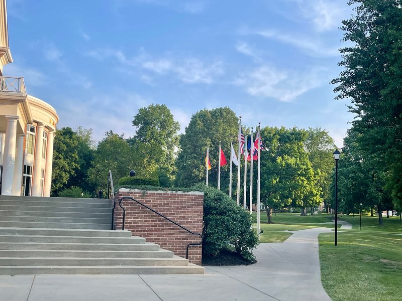This Kentucky College Just Received A $225 Million Gift From A Mystery Donor - Decor Hint The Goal Is To Double A Very Large Piggy Bank