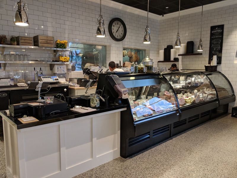 This Award-Winning California Meat Market Is The Ultimate Stock-Up Stop In 2026 - Decor Hint Eighteen Hours Of Smoke Are Waiting In The Hot Case