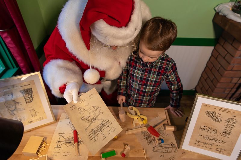 Santa Keeps A Cozy House Right Here