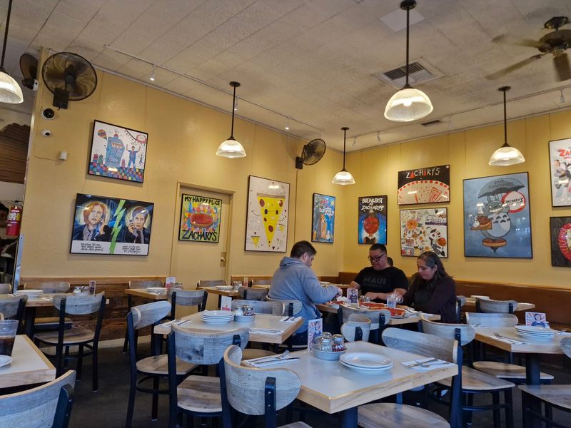 12 California Pizzerias Using Fresh Fall Harvest Ingredients Right Now - Decor Hint Zachary's Chicago Pizza, Oakland