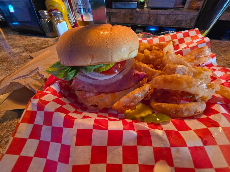 Since 1965, This Cash-Only Omaha Grill Has Been Stacking Ham And Eggs On Its Famous Burgers