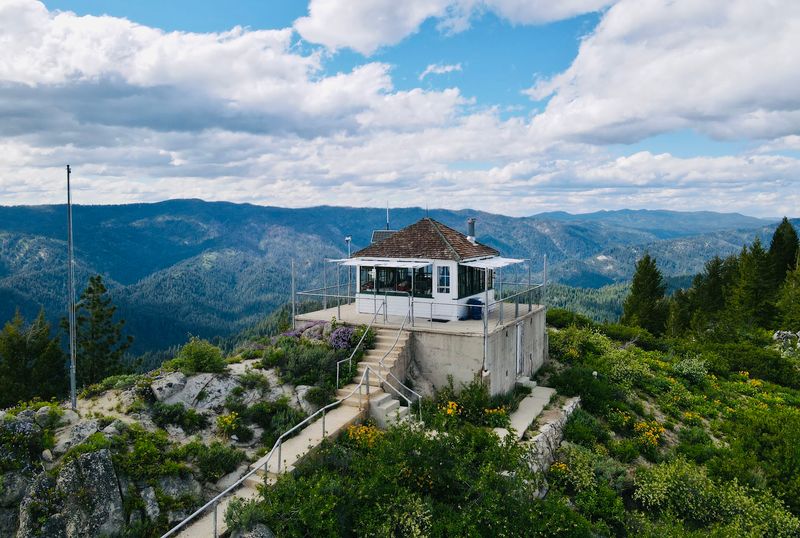 9 Idaho Fire Lookouts You Drive Or Hike To Before Snow Closes The Forest Roads