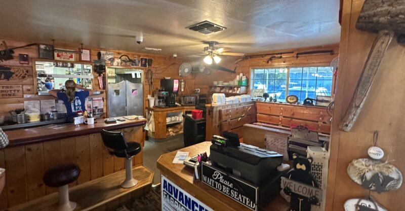 8 Hole-In-The-Wall Eateries In Central California Most Visitors Miss In 2026