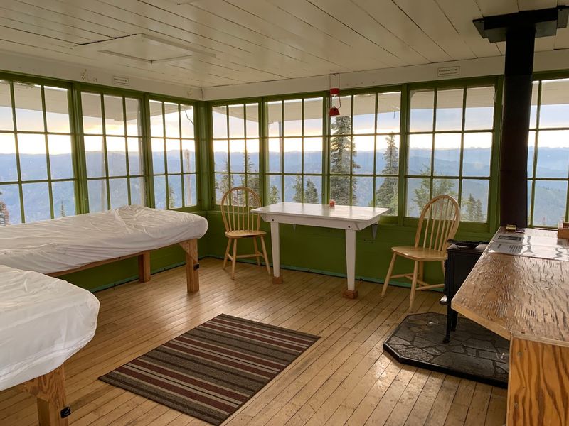 8 Idaho Fire Lookout Rentals Where You Sleep In A Glass Cabin Atop A Peak