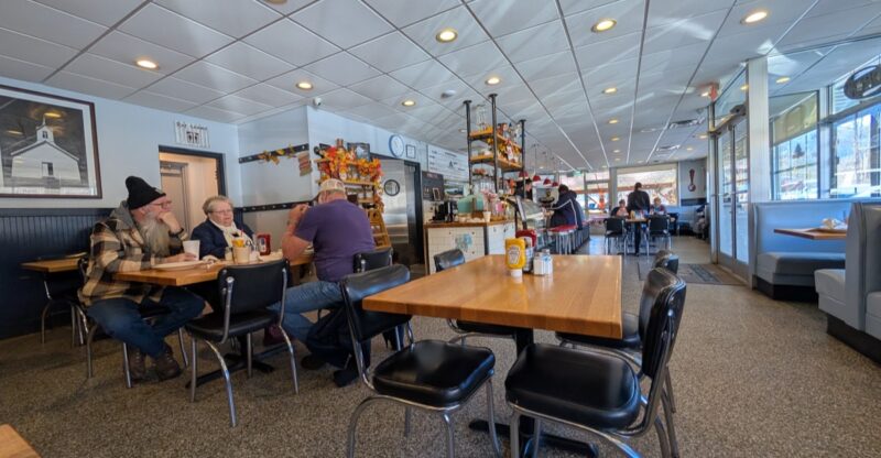 Truckers Have Been Stopping For Cheap Breakfast At This North Carolina Diner For Decades