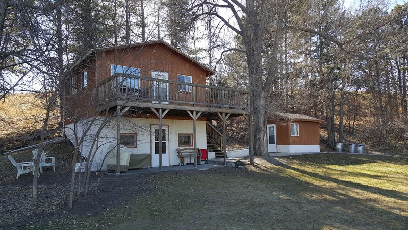 This Nebraska Ranch Lets You Trade The Hustle For Gentle Horseback Trail Rides Through The Sandhills