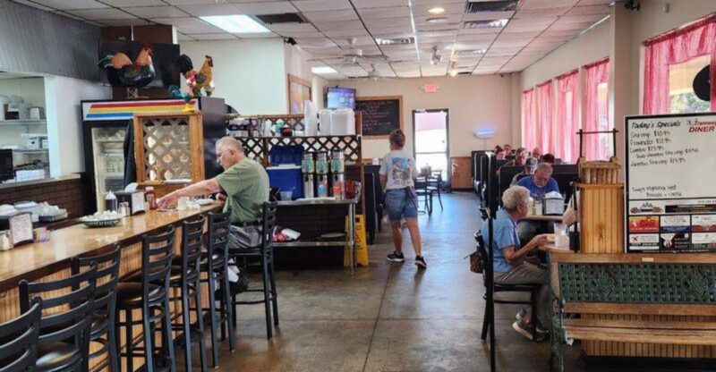 This Old-School North Carolina Diner Serves Biscuits And Gravy Worth Getting Up Early For
