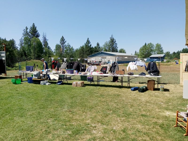 Bargain Hunters Leave This Enormous Idaho Flea Market With A Packed Trunk For About $40
