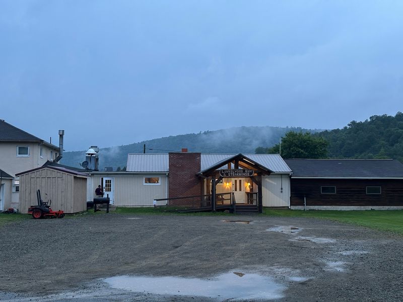 Nobody Expects A Steakhouse This Good Inside A Pennsylvania Roadside Motel