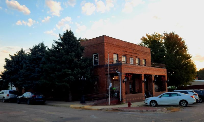 A Gentle Legend Of A Lady In White Still Lingers At This Old Nebraska Hotel