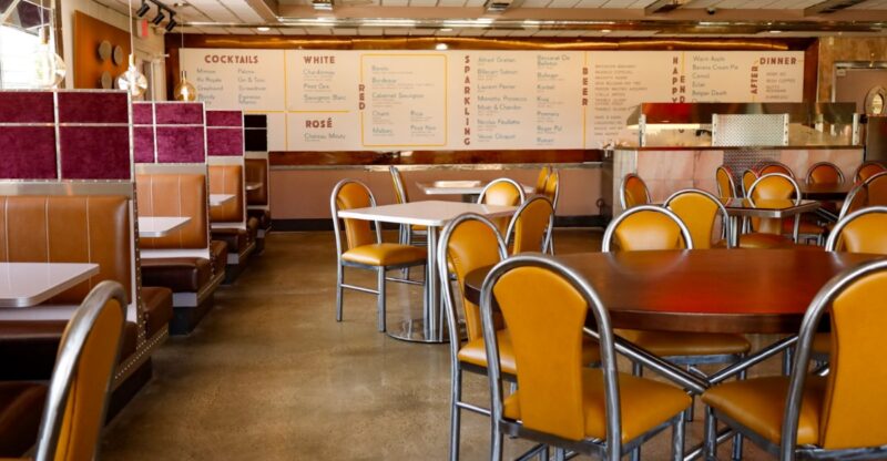 This Old-School Connecticut Diner Has A Surprisingly Huge Gluten-Free Menu Packed With Comfort Food