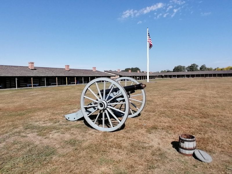 Soldiers Built This Nebraska Fort In 1819 And Its Rebuilt Walls Still Stand Above The Missouri