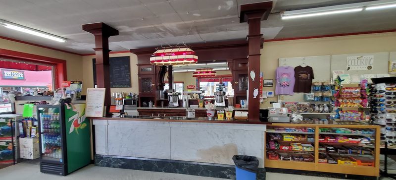 Nearly 100 Years Later This Idaho Fountain Still Pours Sodas At Its Original Counter