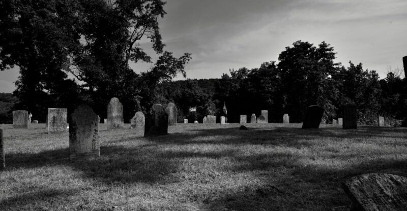 This Connecticut Cemetery Dates Back To The 1700s And Has A Reputation For Ghostly Encounters