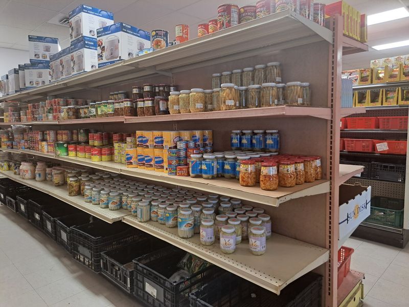 This Idaho Grocery Gets Fresh Seafood Shipped In From California Every Friday, Plus Snacks From Japan