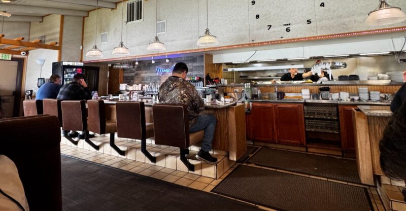11 Mom-And-Pop California Restaurants That Serve Big Portions For Cheap