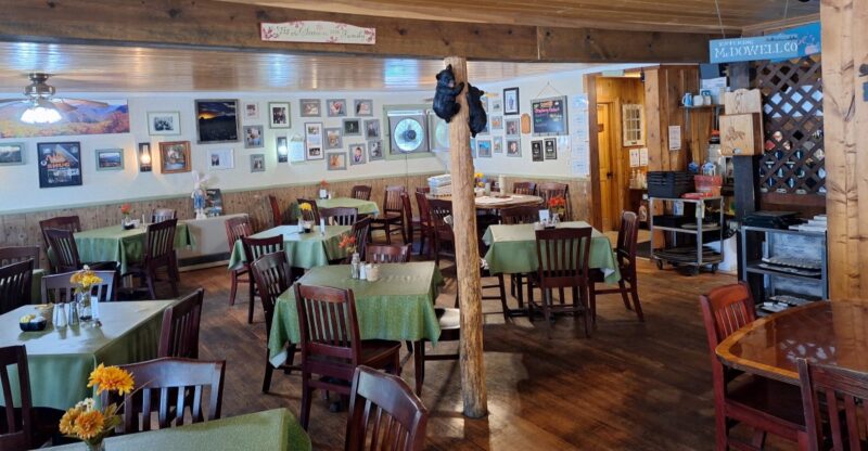 This North Carolina Restaurant Sits In 3 Counties, And The County Lines Run Right Through The Dining Room
